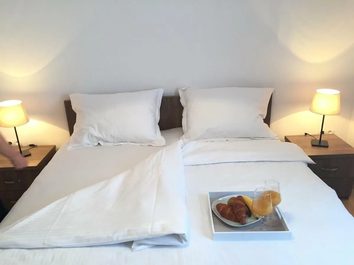 Spacious Apartment With Stunning View Novi Vinodolski