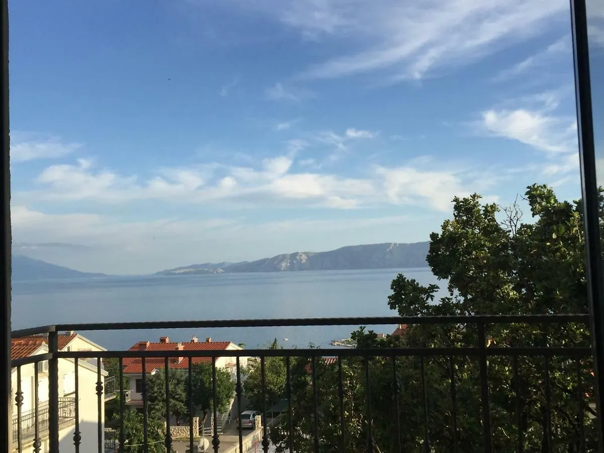 Spacious Apartment With Stunning View Novi Vinodolski